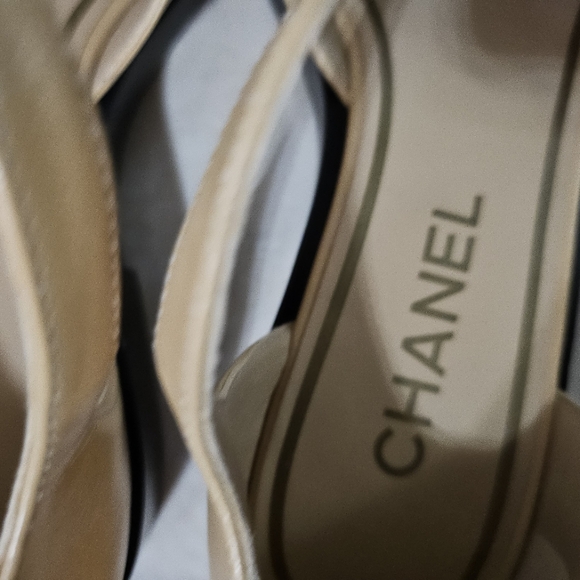 Chanel shoes - Picture 6 of 10